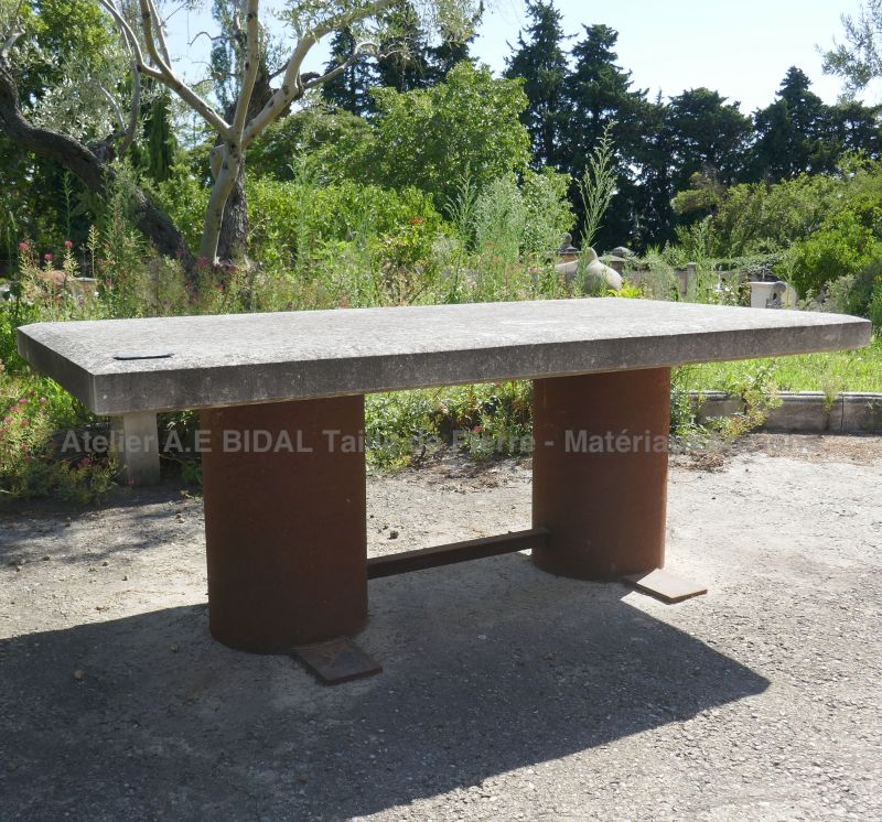 Table in stone and wrought iron | Antique garden table | Alain BIDAL Antique Materials