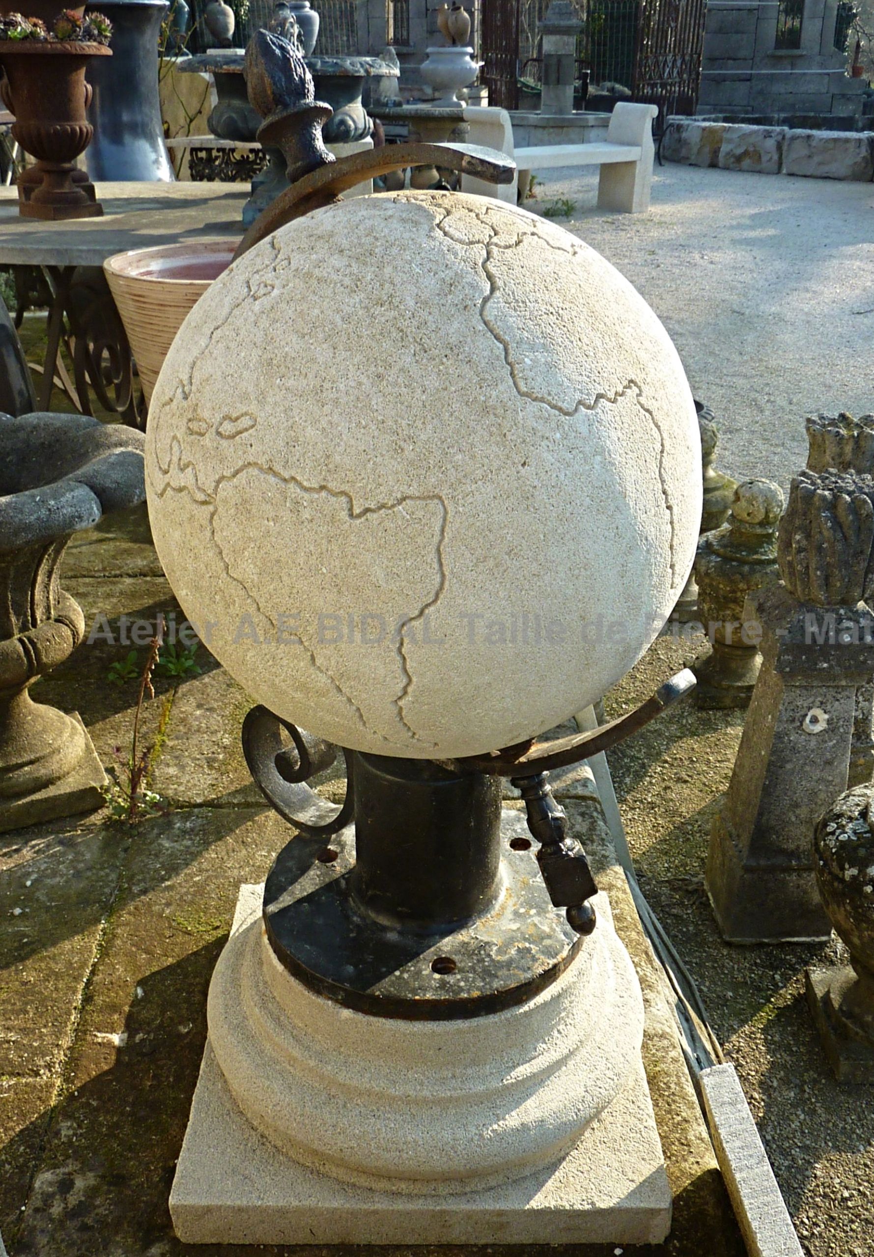 Globe for a refined old fashioned decoration.