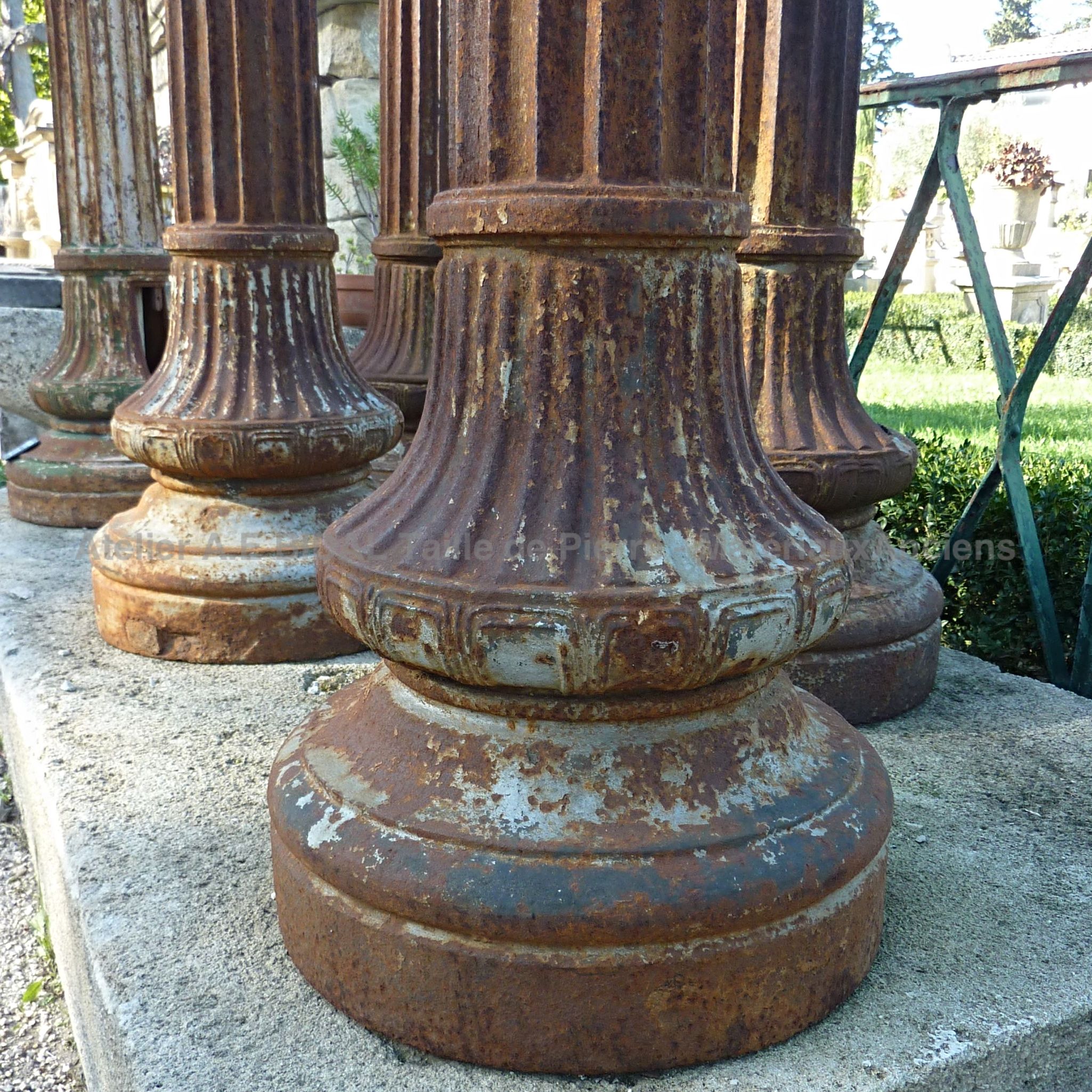 Od pillar made of old cast iron superbly decorated - Doric column.