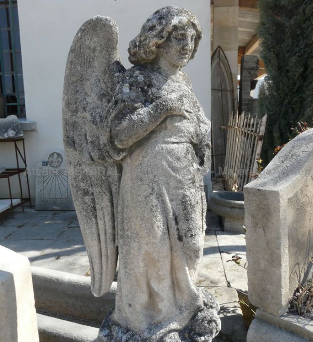 Statue d'ange en pierre ** VENDUE