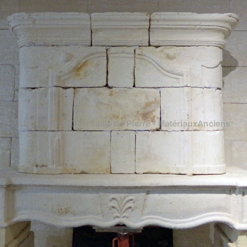 Cheminée de style et d'époque Louis XIV : une belle cheminée à restaurer - Atelier Alain BIDAL, Provence