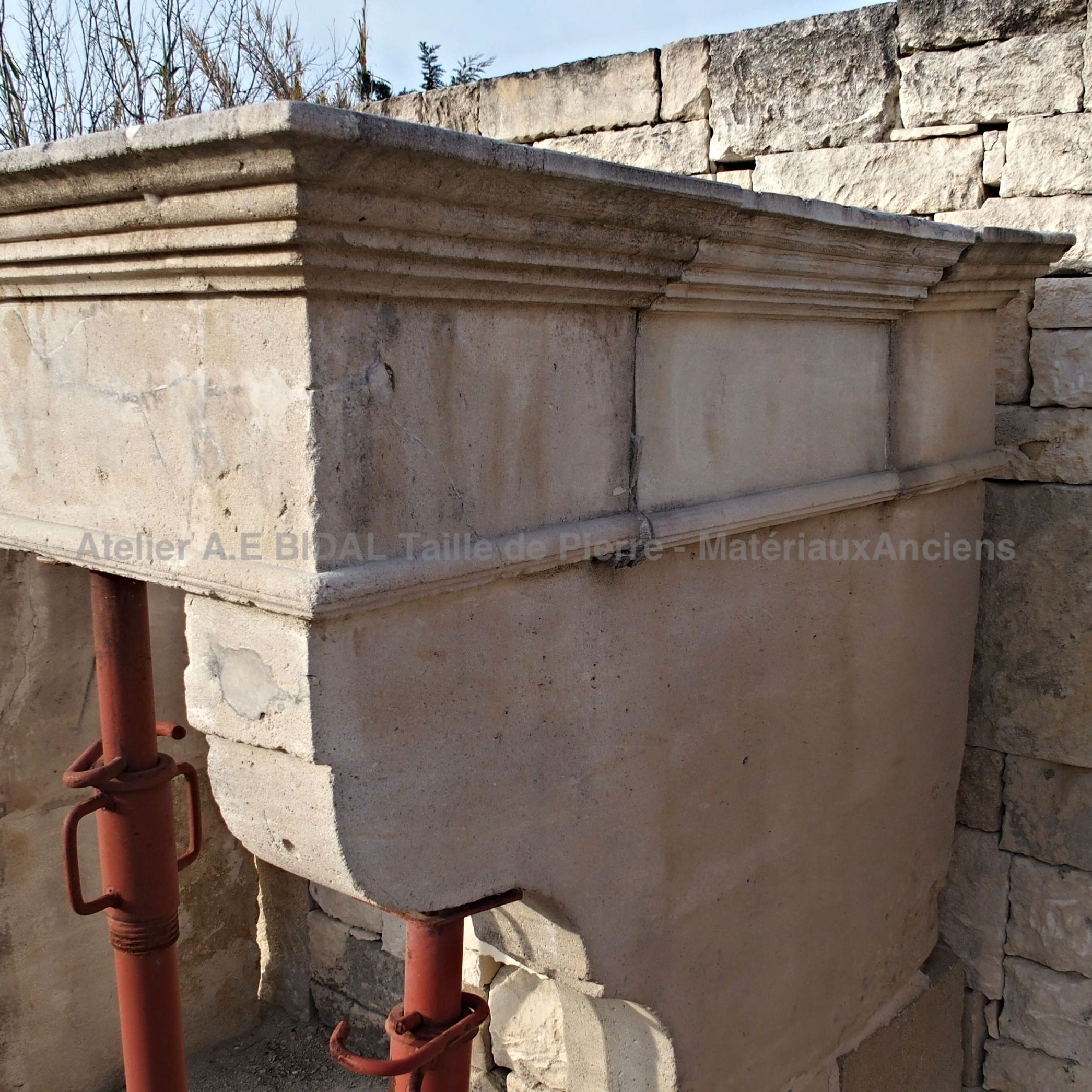 Louis XIII style with key lintel