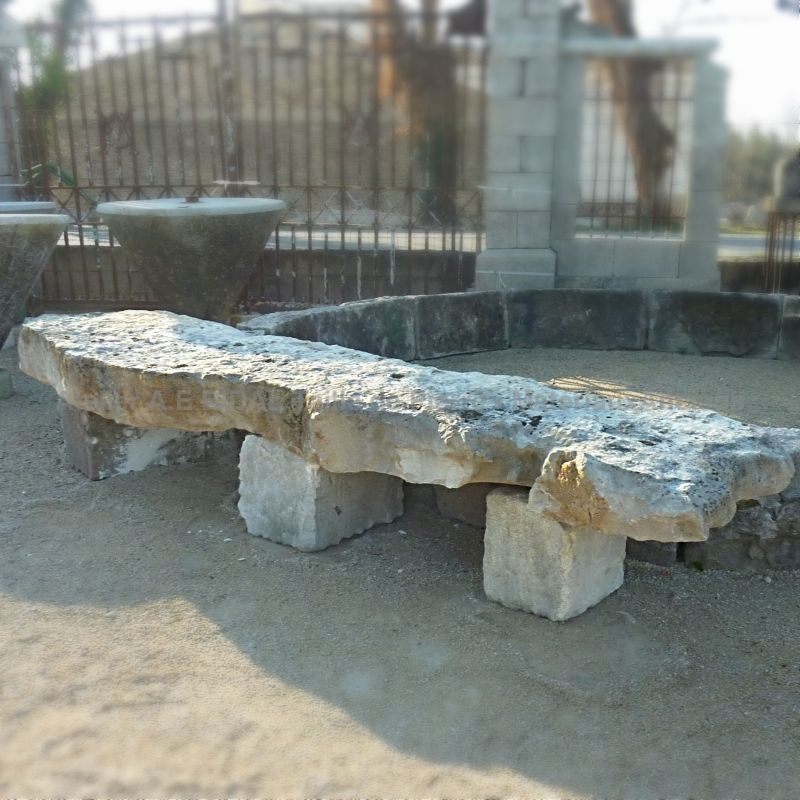 Benches and tables in natural stone ǀ Atelier Alain Bidal Provence