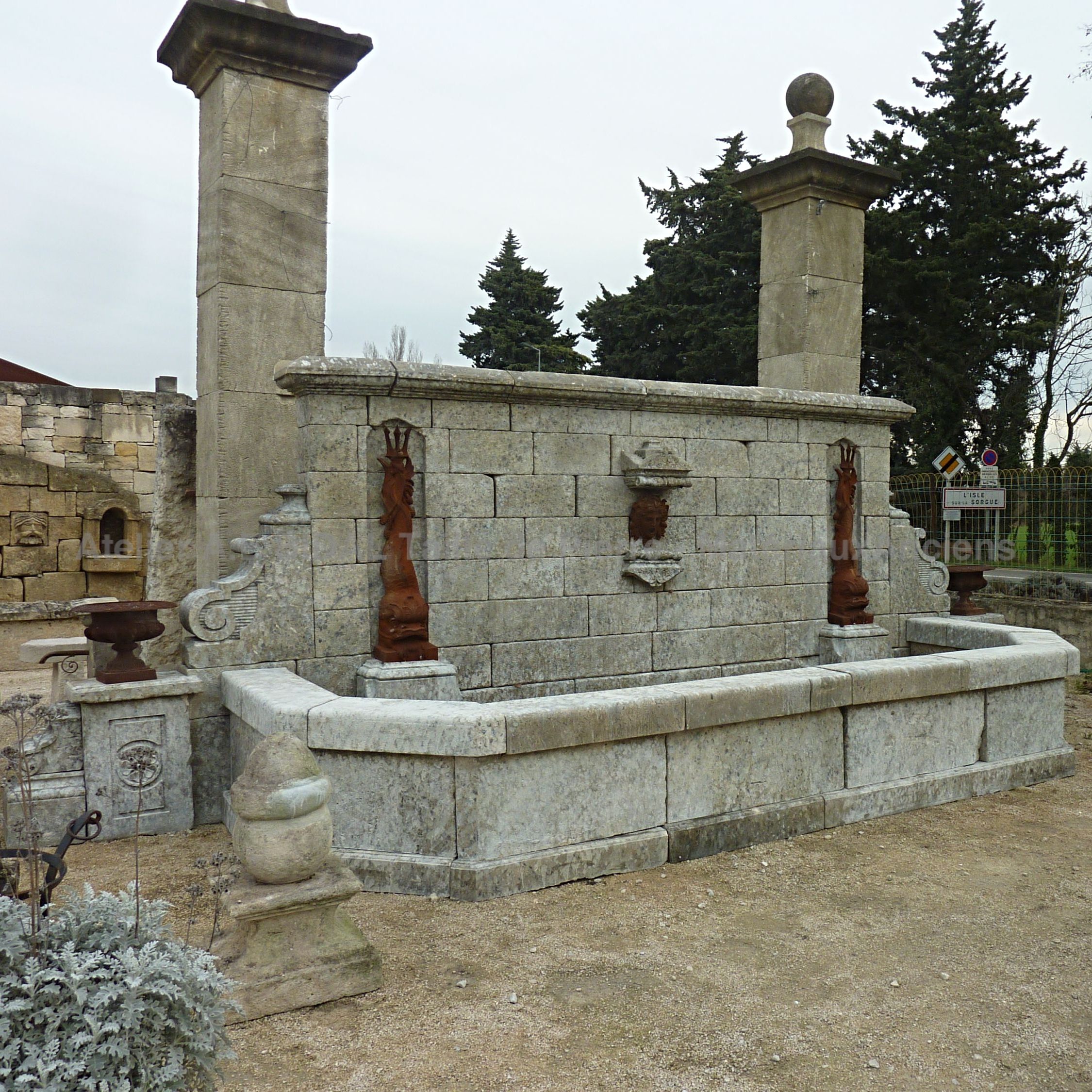 Large wall fountain with cast iron components | A Provence garden fountain 100% made in France and signed by Alain BIDAL.