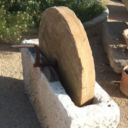 Ancienne Meule à Affûter Osborne En Fonte - Aiguise Les Dents De Faucheuse De Tracteur
